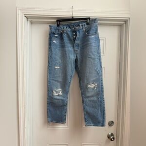 Levi’s 501 Distressed Jean